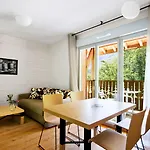Lagrange Les D'ax 公寓式酒店 阿克斯莱泰尔姆
