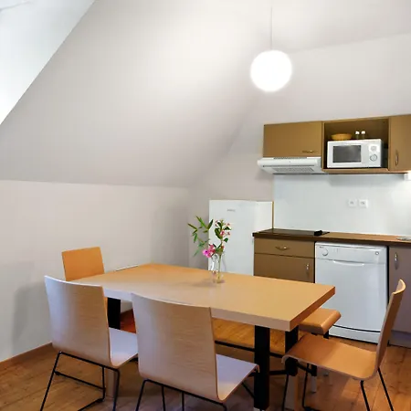 Lagrange Les D'ax 3*