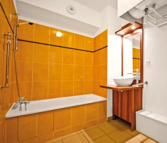 Lagrange Les D'ax آكس ليه تيرْم