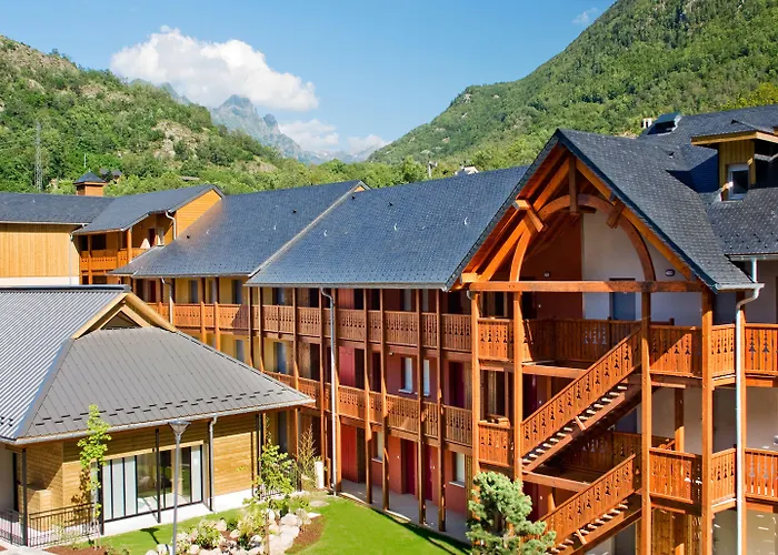 Lagrange Les D'ax 3* آكس ليه تيرْم